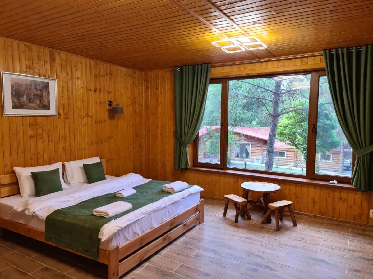 Sky Land Camping & Resort Cricova Phòng bức ảnh