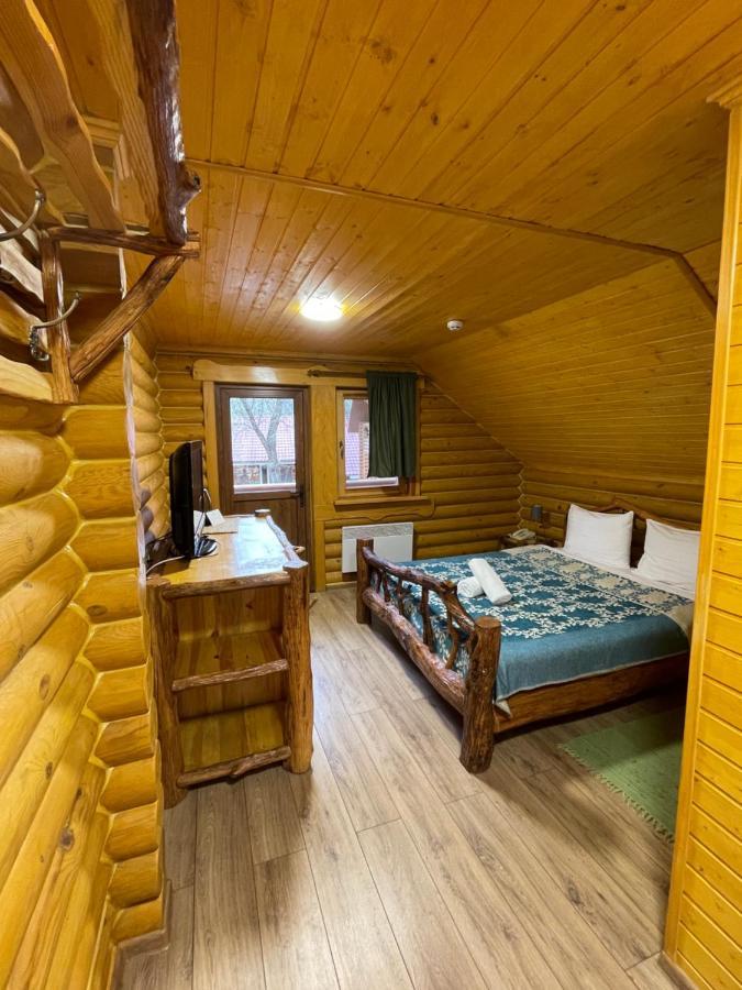 Sky Land Camping & Resort Cricova Ngoại thất bức ảnh