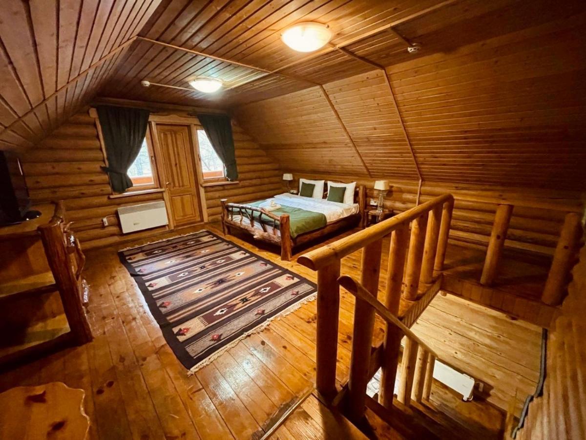 Sky Land Camping & Resort Cricova Ngoại thất bức ảnh