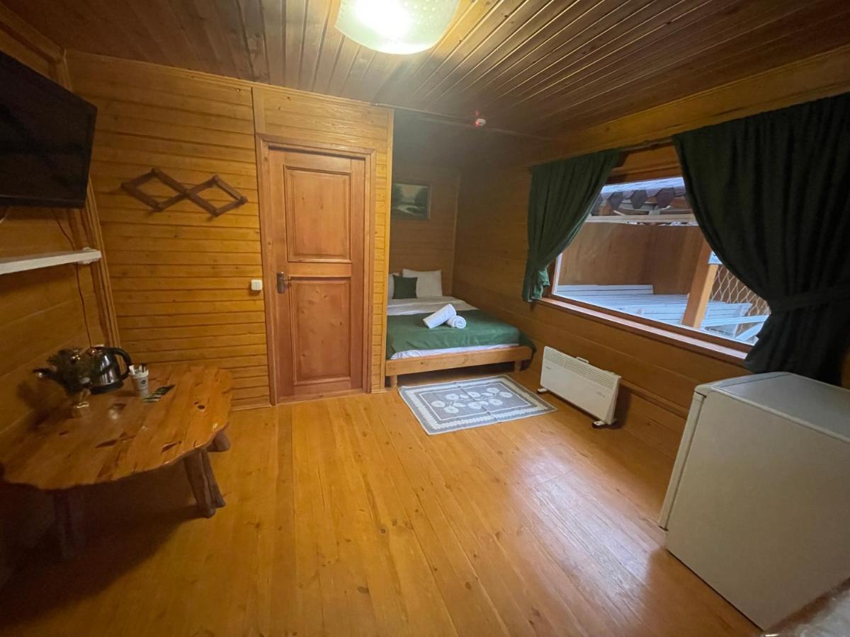 Sky Land Camping & Resort Cricova Ngoại thất bức ảnh